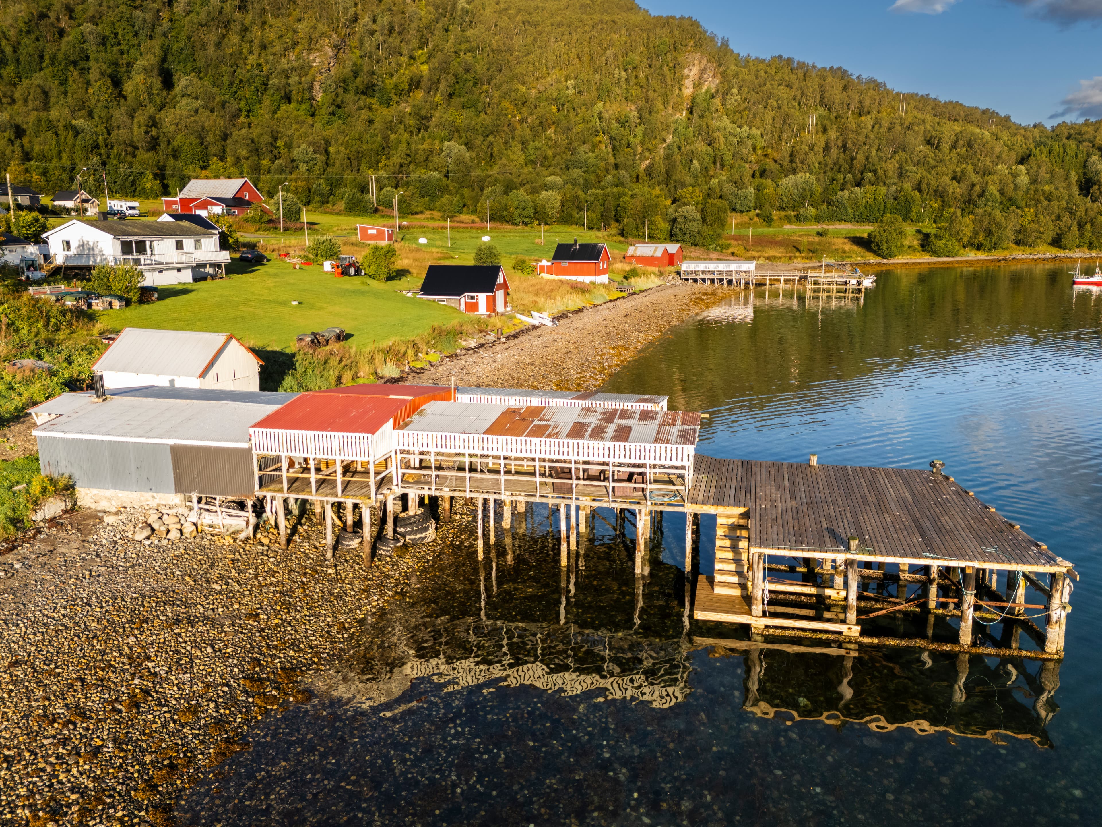 Jøvika Lodge exterior 3