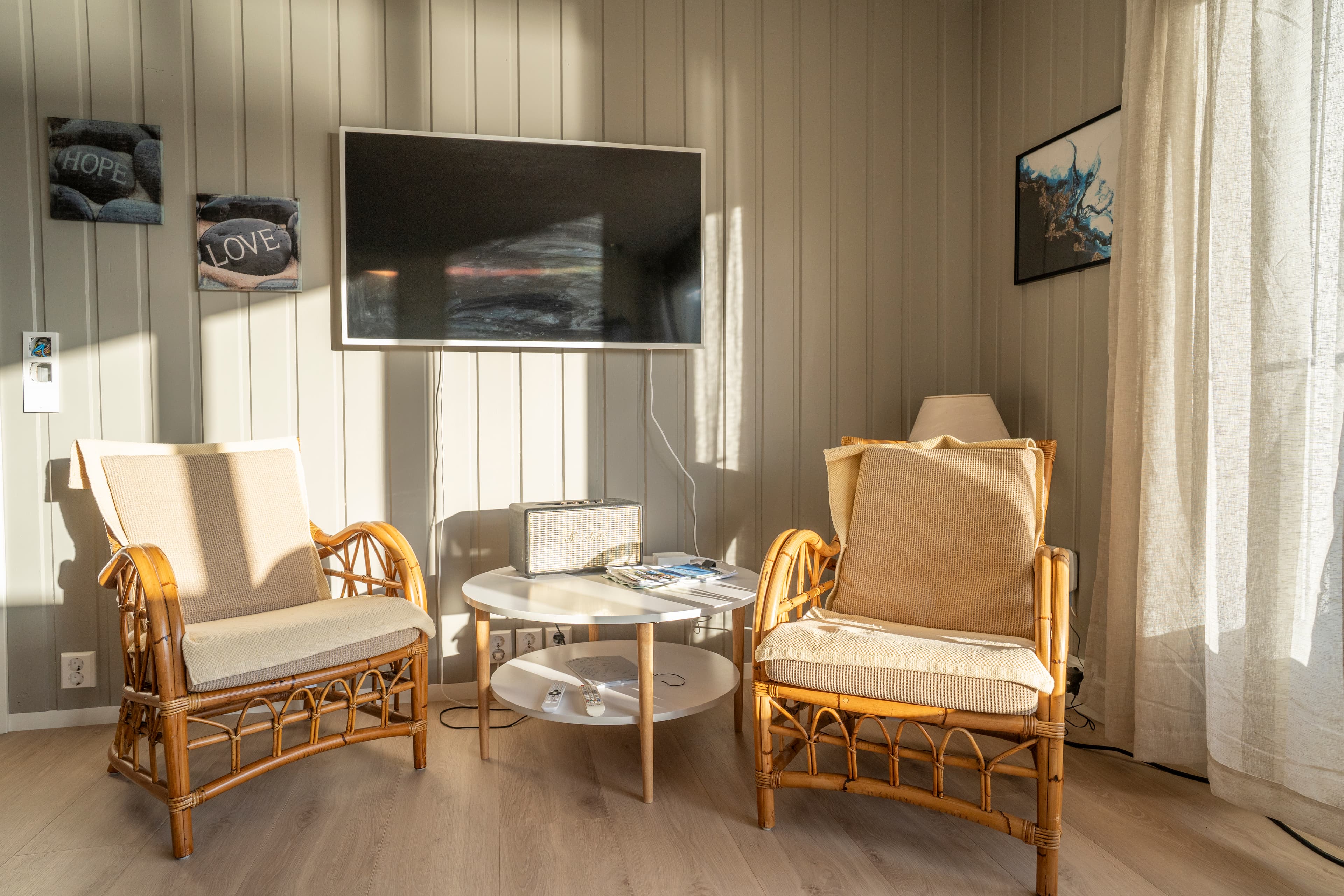 Jøvika Lodge exterior 9